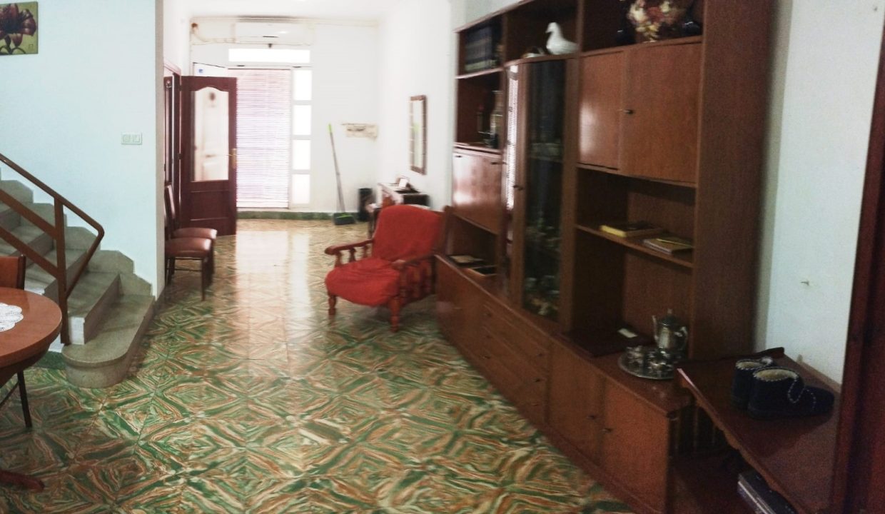 f0fb4c33-753c-4393-9662-7dd40489b7fb