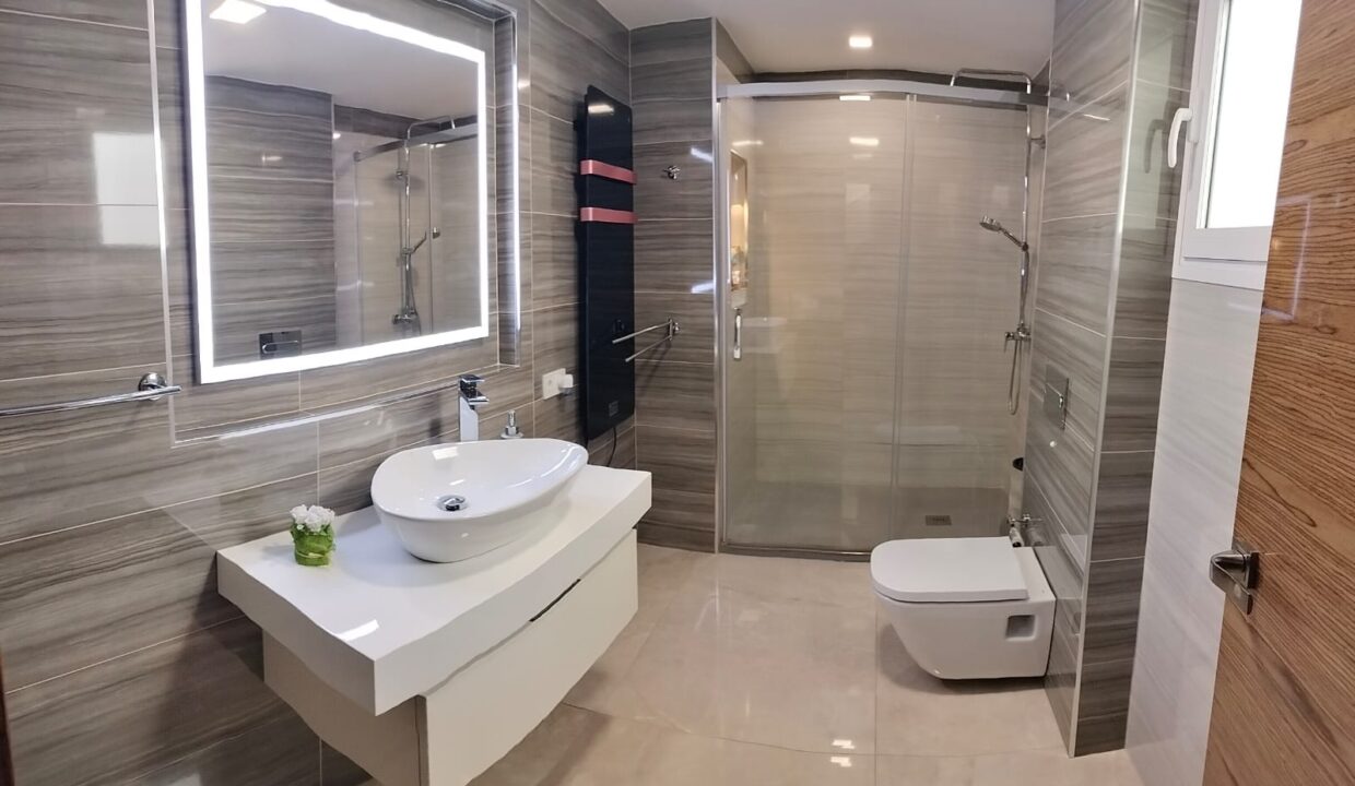 WhatsApp Image 2025-12-01 at 09.16.52