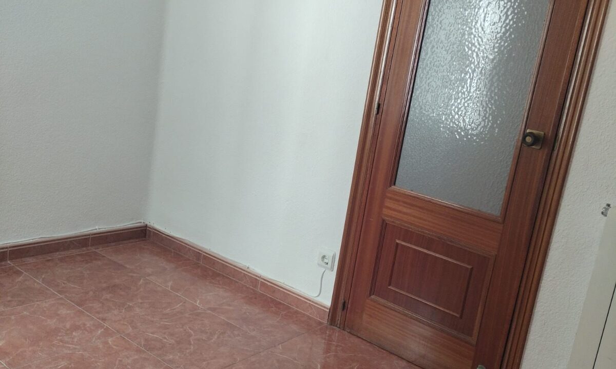 66a0985e-e4f2-4e3f-84c5-c9480c077b37