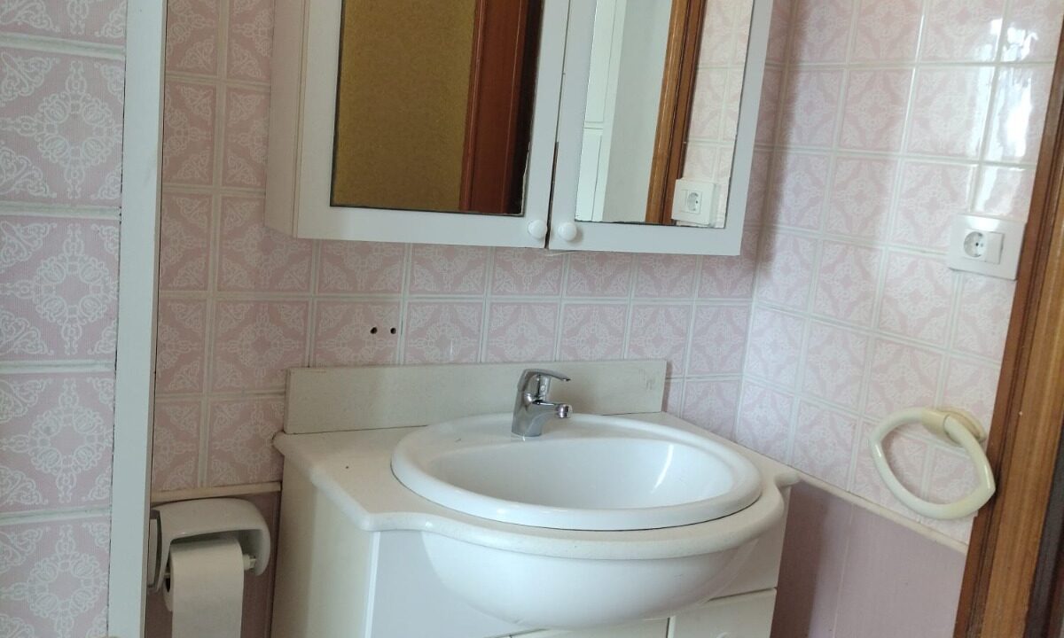 71ae3b98-3bc7-48d5-8a37-170bd5b7b295