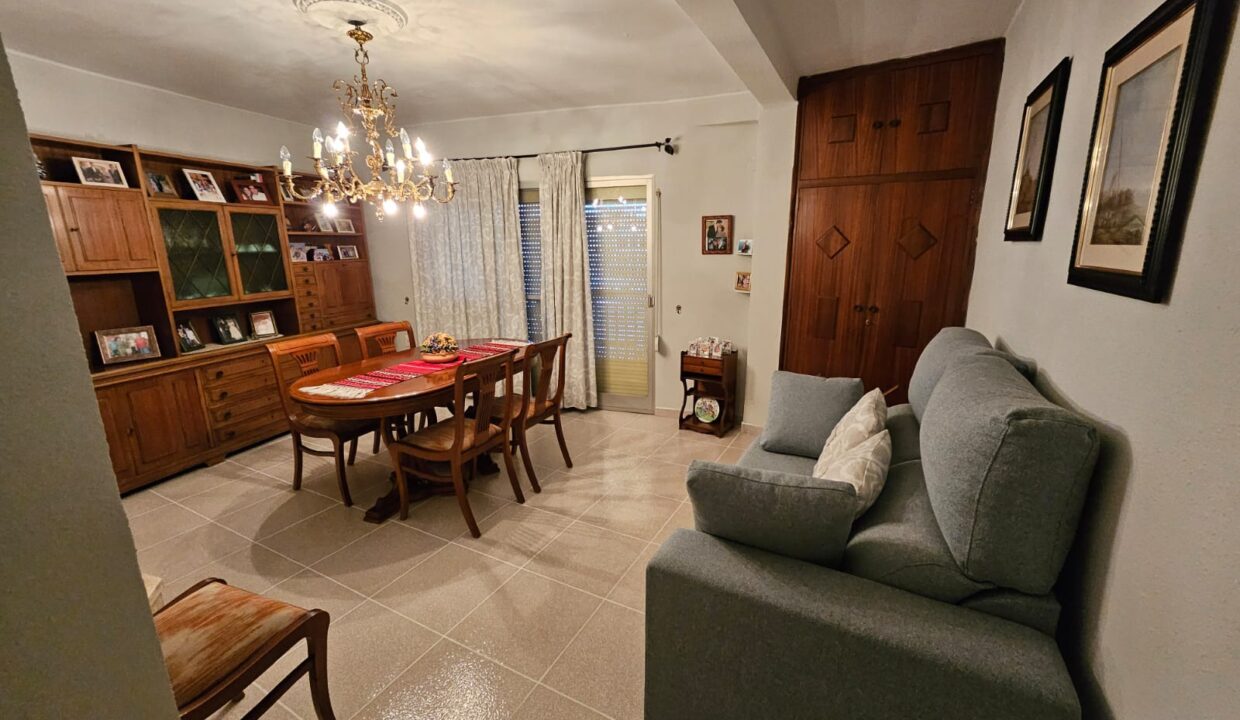 815f0ddb-9176-4d90-a4f5-a71d5f17495c