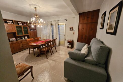 815f0ddb-9176-4d90-a4f5-a71d5f17495c