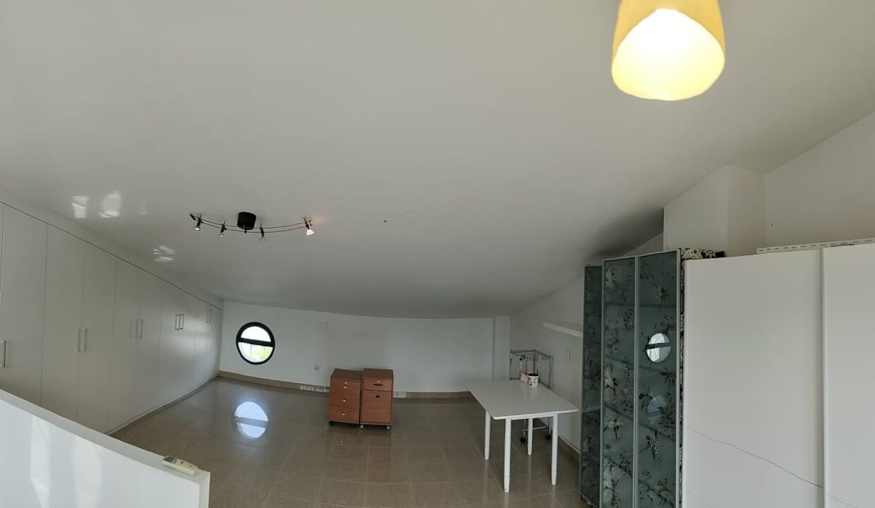 WhatsApp Image 2025-11-25 at 13.57.12