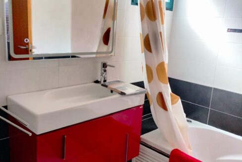 WhatsApp Image 2025-11-25 at 13.57.13