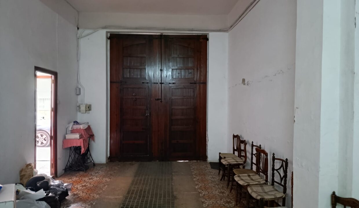 Edificio de uso mixto en venta en Avenida Loygorri sn