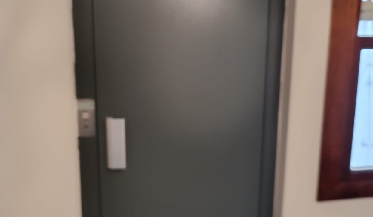 Edificio de uso mixto en venta en Avenida Loygorri sn (16)