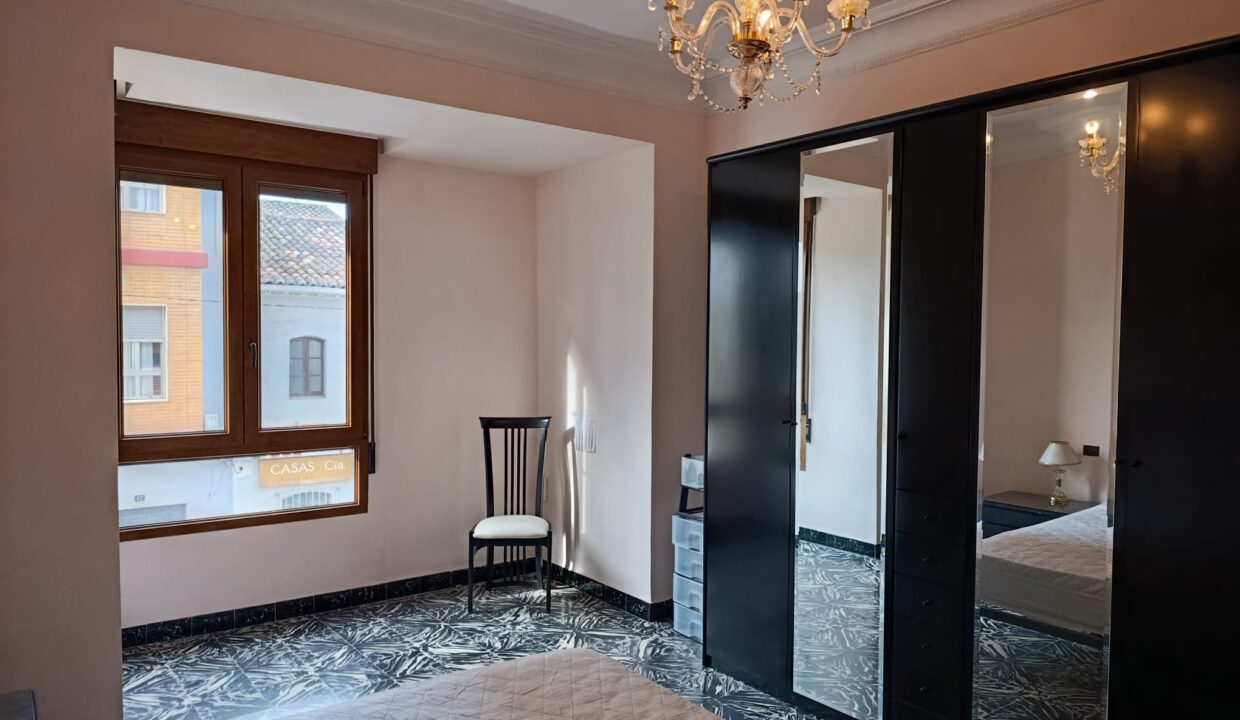 Edificio de uso mixto en venta en Avenida Loygorri sn (34)