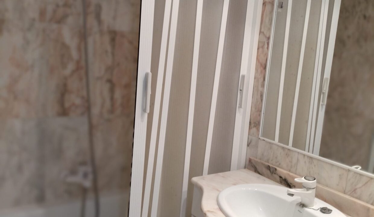 Piso en venta en Avenida Castelló, 26 b (9)