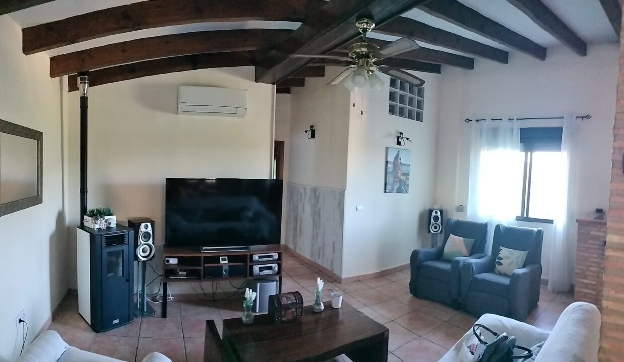 WhatsApp Image 2025-10-07 at 13.16.00 (5)