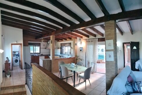 WhatsApp Image 2025-10-07 at 13.16.01 (3)