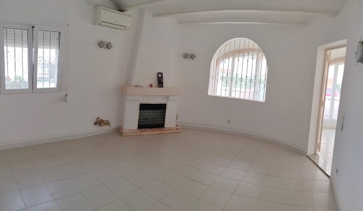 WhatsApp Image 2025-10-08 at 18.27.13 (3)