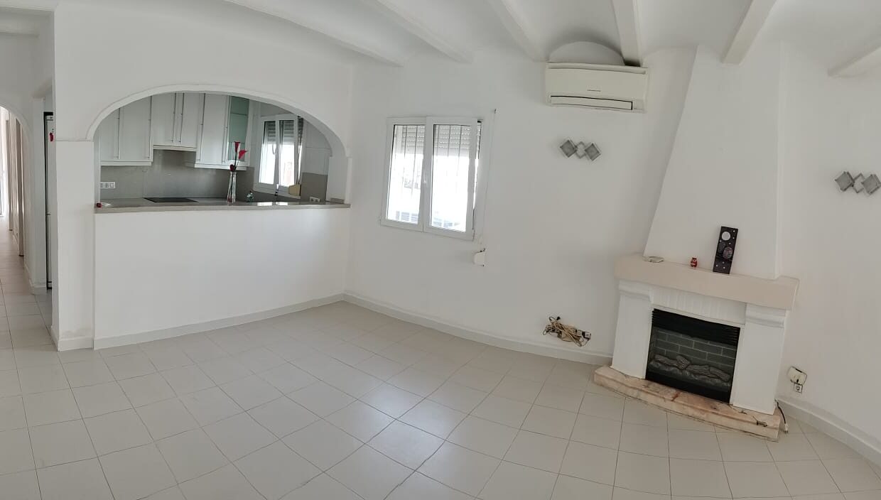 WhatsApp Image 2025-10-08 at 18.27.14