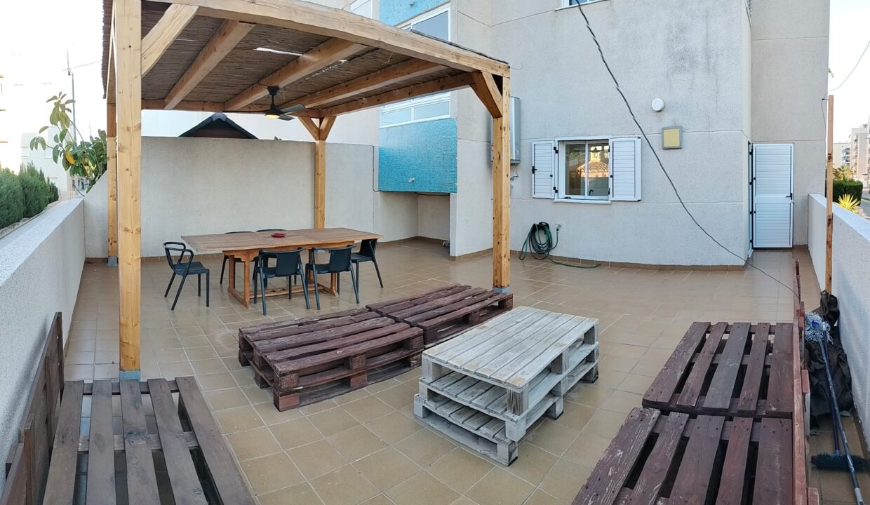 WhatsApp Image 2025-12-04 at 07.33.28 (2)