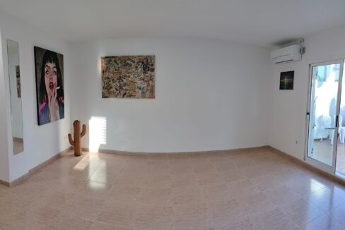 WhatsApp Image 2025-12-04 at 07.33.36 (4)