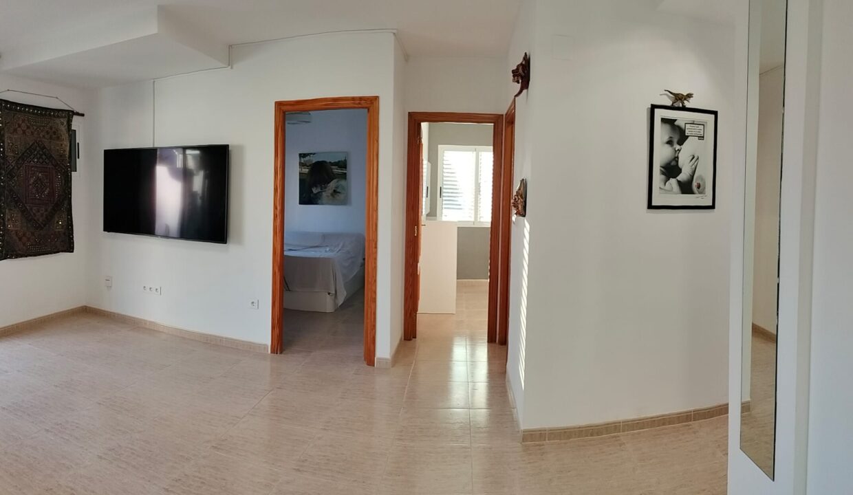 WhatsApp Image 2025-12-04 at 07.33.37 (1)