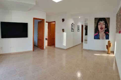 WhatsApp Image 2025-12-04 at 07.33.37